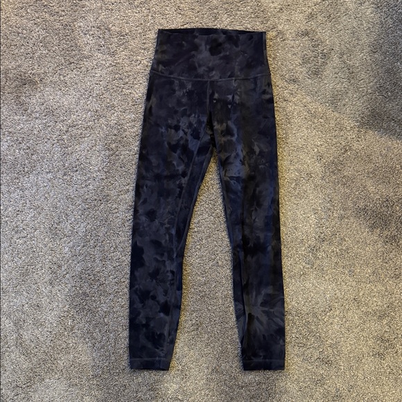 Lululemon Black Tie-Dye Leggings size 4 - Picture 5 of 5